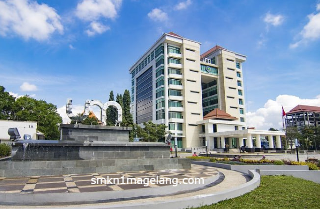10 Universitas Terbaik di Jawa Timur Versi UniRank 2022